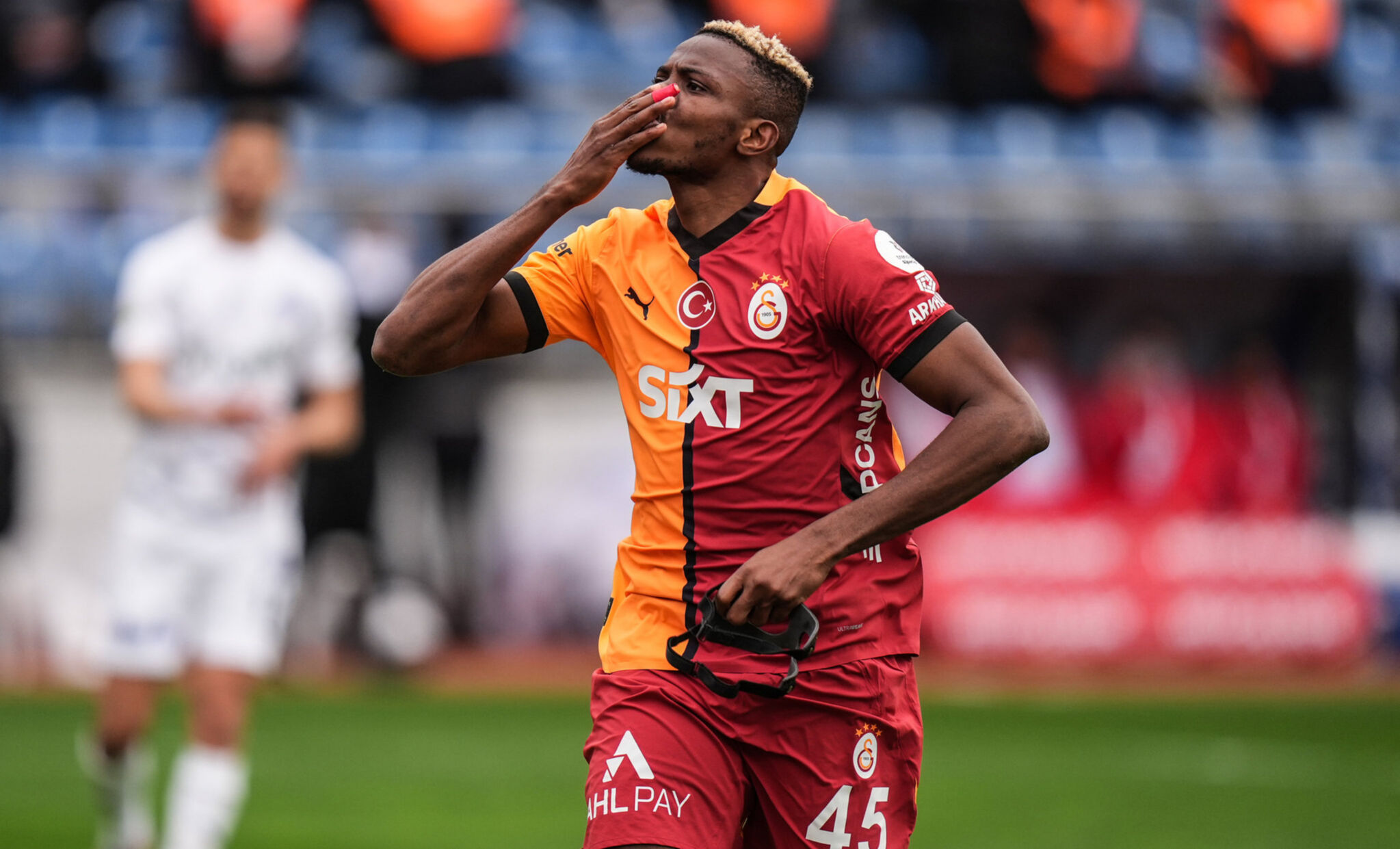 Osimhen'in isteyeni çok! Galatasaray'ın forveti için Avrupa devleri sırada... - 2. Resim