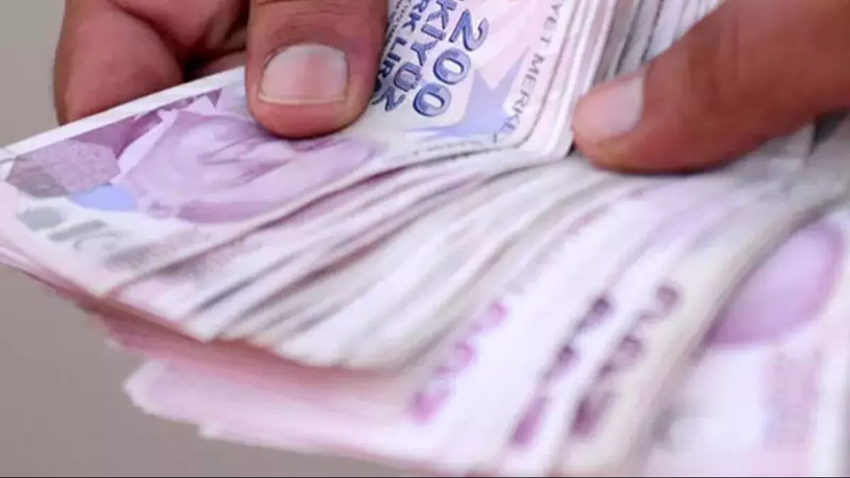 Bayram ikramiyesi neden 3000 TL? 2025 Ramazan Bayramı ikramiyesi hesaplara yatmaya başladı! - 1. Resim