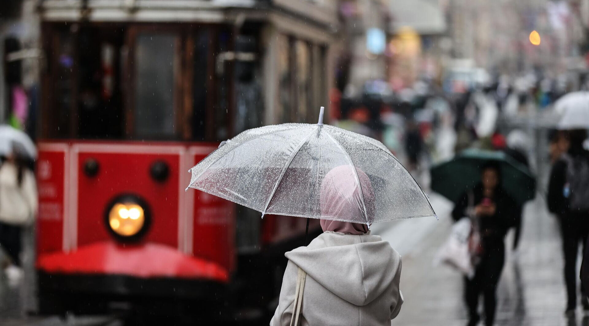 Bugün İstanbul'da yağmur var mı, kar yağacak mı? İstanbul haftalık hava durumu Bugün İstanbul'da yağmur var mı, kar yağacak mı? İstanbul haftalık hava durumu - 1. Resim