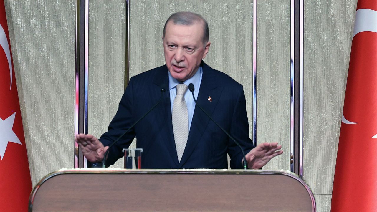 Cumhurbaşkanı Erdoğan: Siyaset tüccarlarının ihtiraslarına kurban edeceğimiz tek gencimiz yoktur