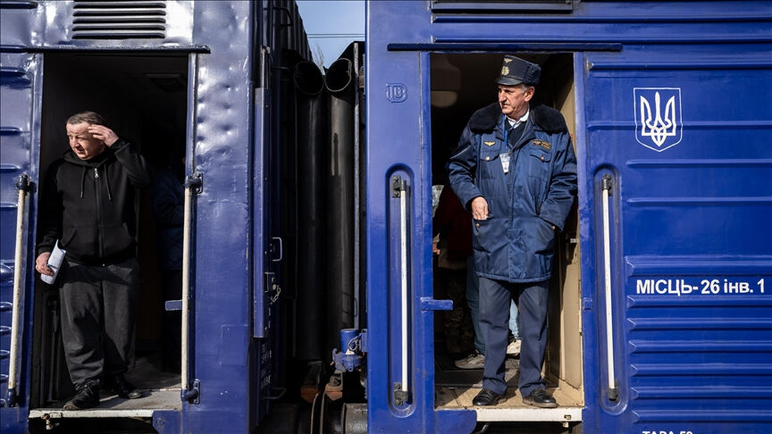 Demiryollarına siber saldırı! Ukrayna'da seferler geçici olarak durduruldu - 1. Resim