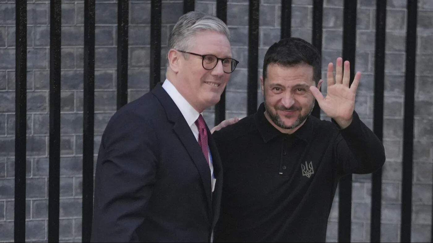 İngiltere Başbakanı Starmer itiraf etti: “Trump baskı yaptı, Zelenskiy’yi suçlamamız istendi” İngiltere Başbakanı Starmer itiraf etti: “Trump baskı yaptı, Zelenskiy’yi suçlamamız istendi” - 1. Resim