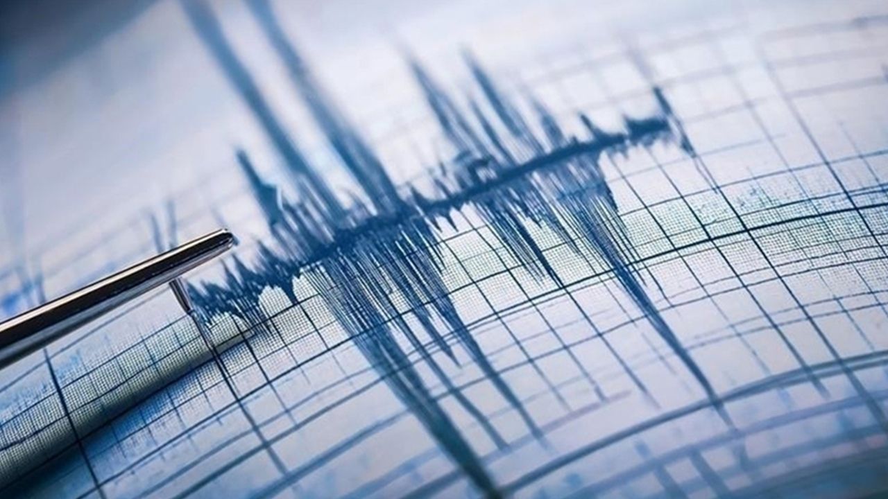 İran’da korkutan deprem! 5 büyüklüğünde sarsıntı paniğe yol açtı