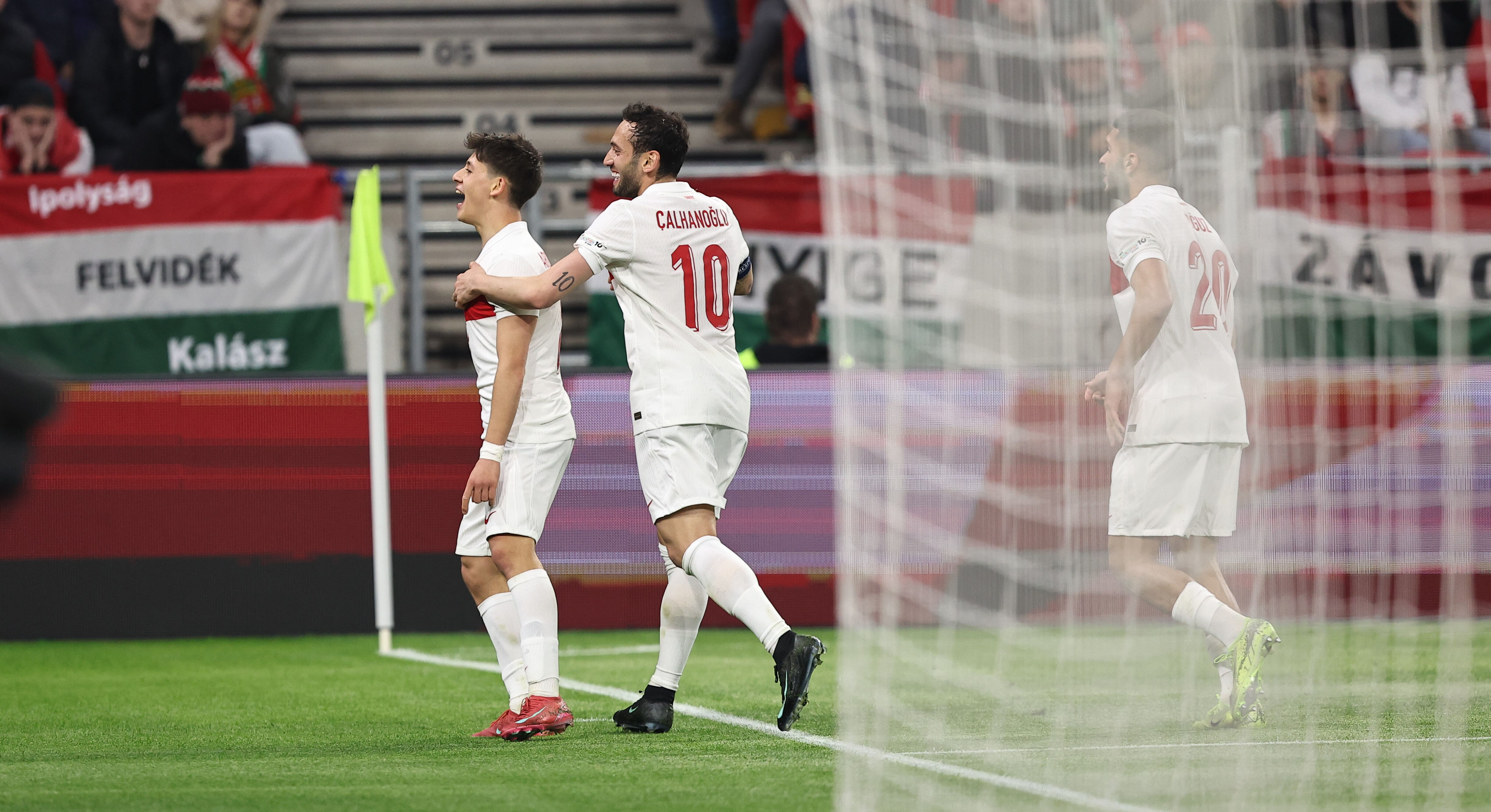 Szoboszlai'den Arda Güler için çirkin paylaşım! Maçın ardından soluğu sosyal medyada aldı Szoboszlai'den Arda Güler için çirkin paylaşım! Maçın ardından soluğu sosyal medyada aldı - 1. Resim