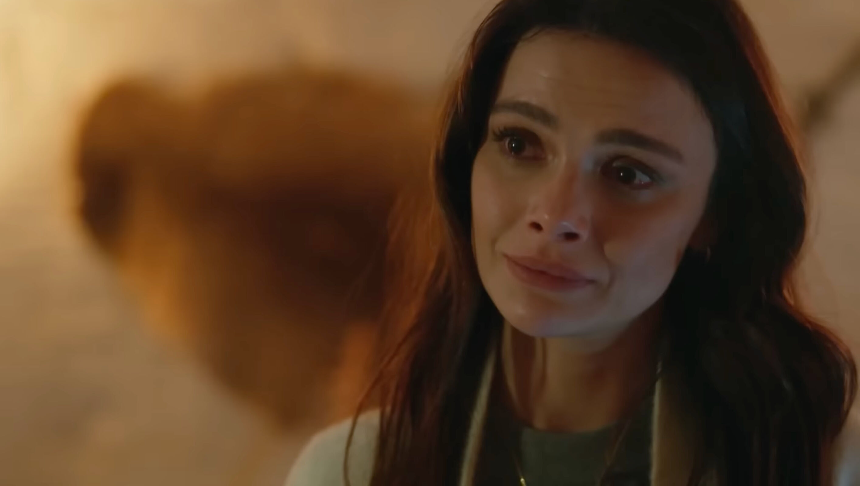 Uzak Şehir bugün var mı? Alya'nın inadı kırılıyor Uzak Şehir yeni bölüm fragmanı yayınlandı mı? Alya'nın inadı kırılıyor - 2. Resim