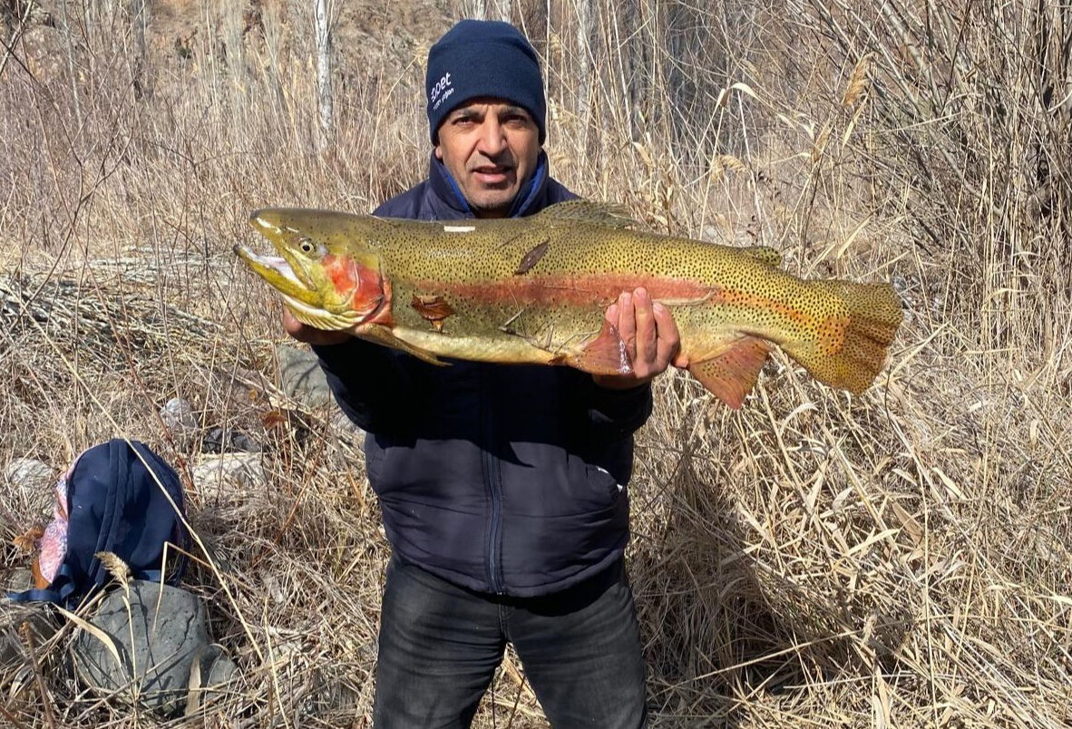 7 kilo ağırlığında! Oltasına takılanı g&ouml;r&uuml;nce mutluluktan havalara u&ccedil;tu - 1. Resim