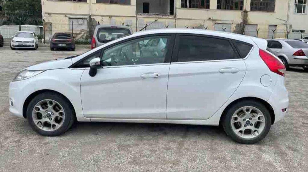 Bayram öncesi son fırsat! İşte 500 bin TL'ye alınabilecek en iyi ikinci el arabalar Bayram öncesi son fırsat! İşte 500 bin TL'ye alınabilecek en iyi ikinci el arabalar - 5. Resim