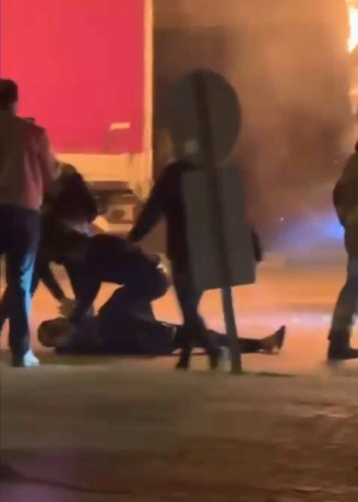 Bursa’da tuhaf olay: Kullandığı kamyonu ateşe verdi, kimse ne olduğunu anlamadı - 2. Resim