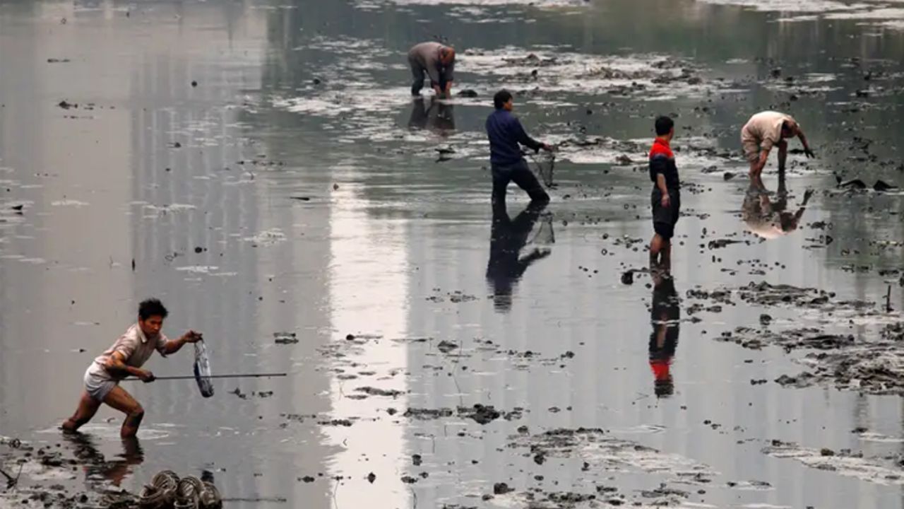 Çin’de zehirli sızıntı krizi: Yetkililer olayı günlerce sakladı!