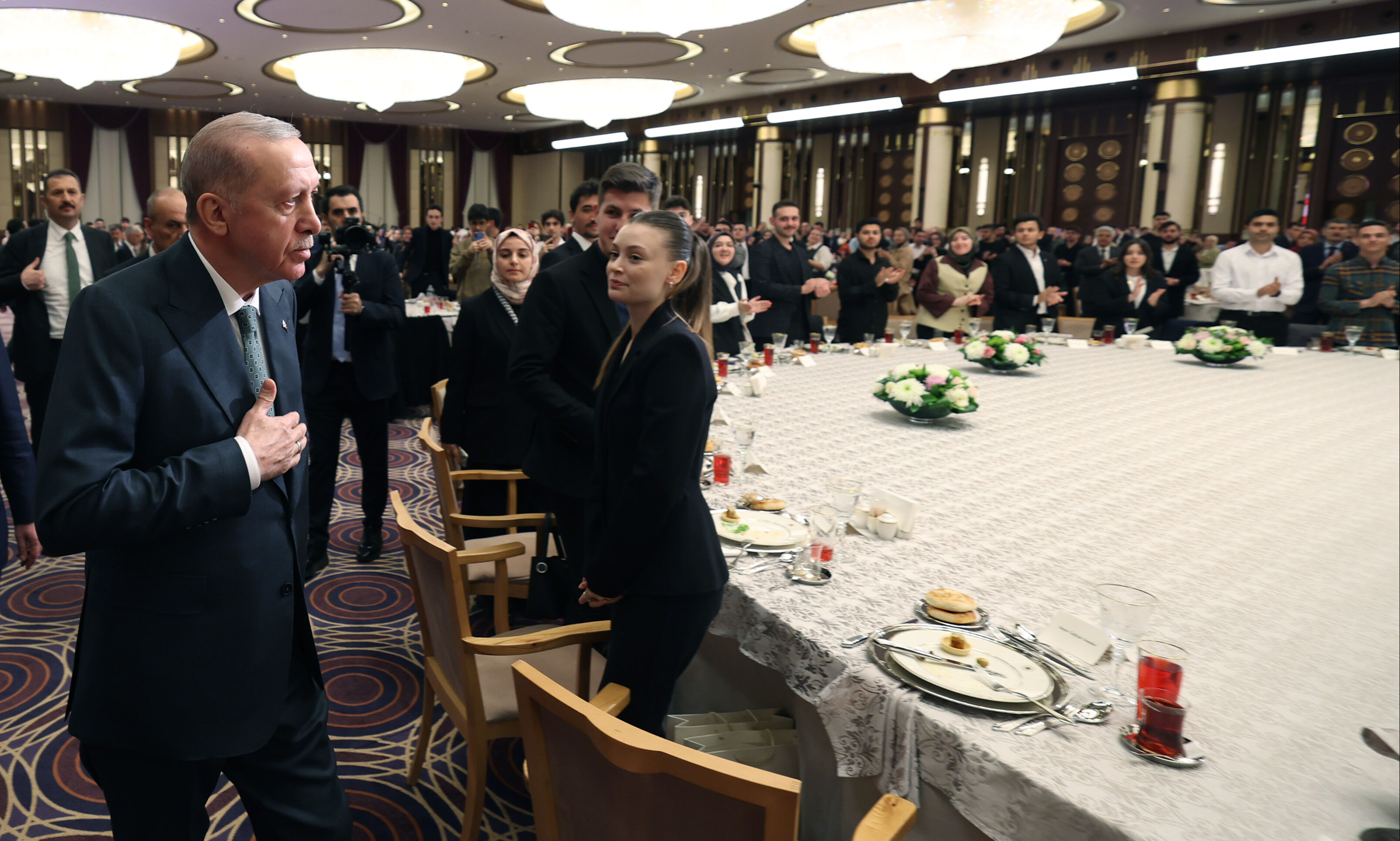 Cumhurbaşkanı Erdoğan: Bu cennet vatanı sokak terörüne teslim etmeyeceğiz - 1. Resim