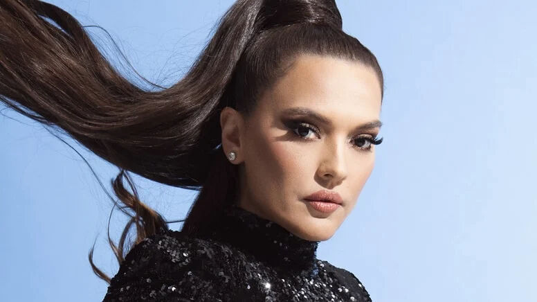 Demet Akalın'ın annesi kaza geçirdi! Apar topar soluğu yanında aldı Demet Akalın'ın annesi kaza geçirdi! Apar topar soluğu yanında aldı - 1. Resim