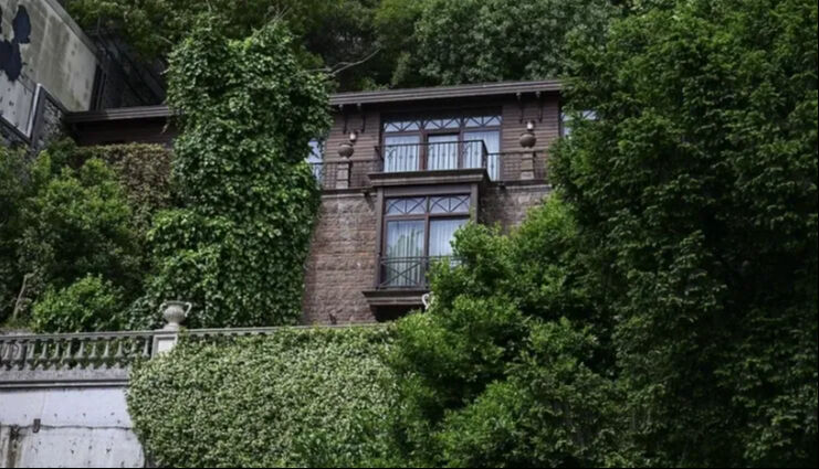 FETÖ firarisi Akın İpek'in lüks yalıları yine satışta: Geçen yılın fiyatı gölgede kaldı - 2. Resim