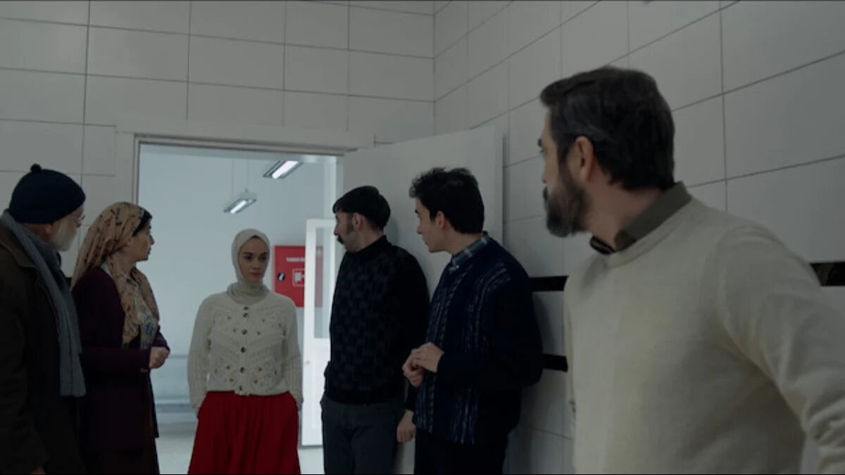 Gassal 2. sezon ne zaman başlayacak? Geçen yılın en çok izlenen yapımının yeni sezonu için geri sayım başladı Gassal 2. sezon ne zaman başlayacak? Geçen yılın en çok izlenen yapımının yeni sezonu için geri sayım başladı - 2. Resim