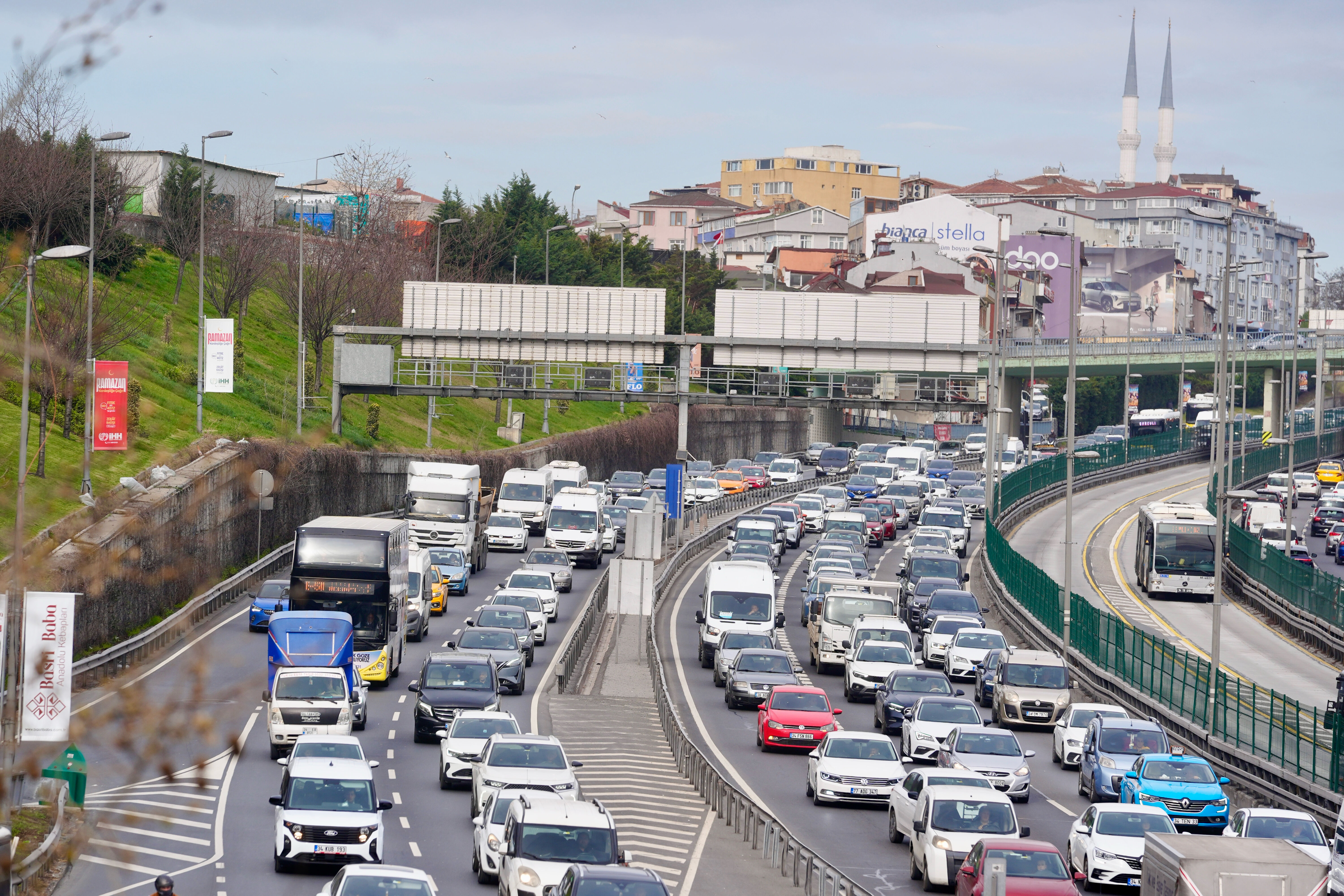 İş çıkışı yine şaşırtmadı... İstanbul'da trafik yine kilit! - 2. Resim