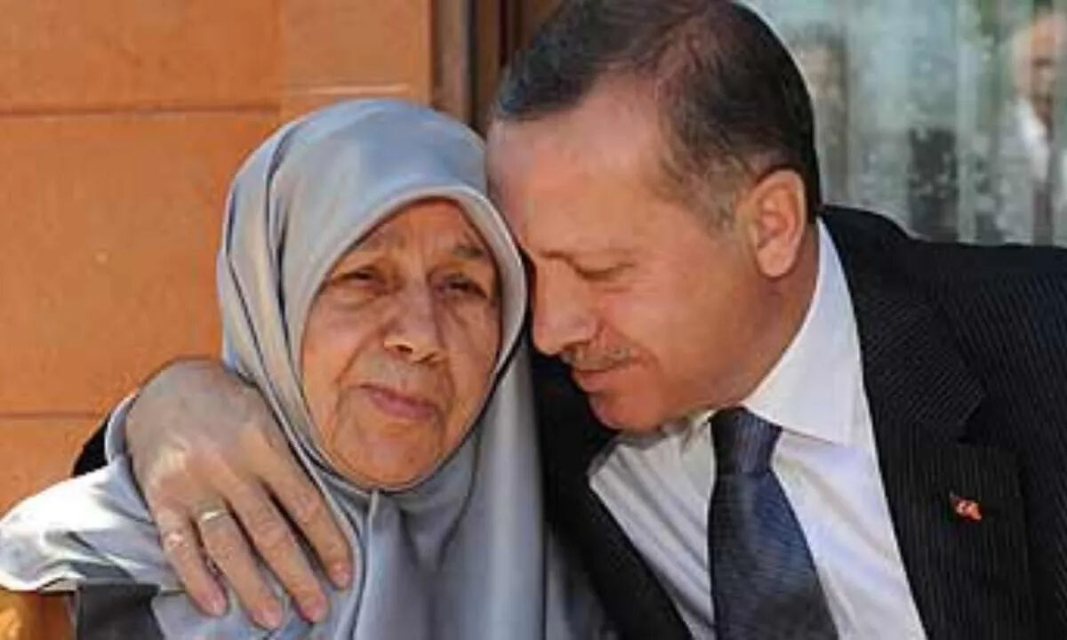 Rezil slogan sonrası savcılık harekete geçti! Şarkıcı Alişan'dan sert tepki geldi Rezil slogan sonrası savcılık harekete geçti! Şarkıcı Alişan'dan sert tepki geldi - 2. Resim