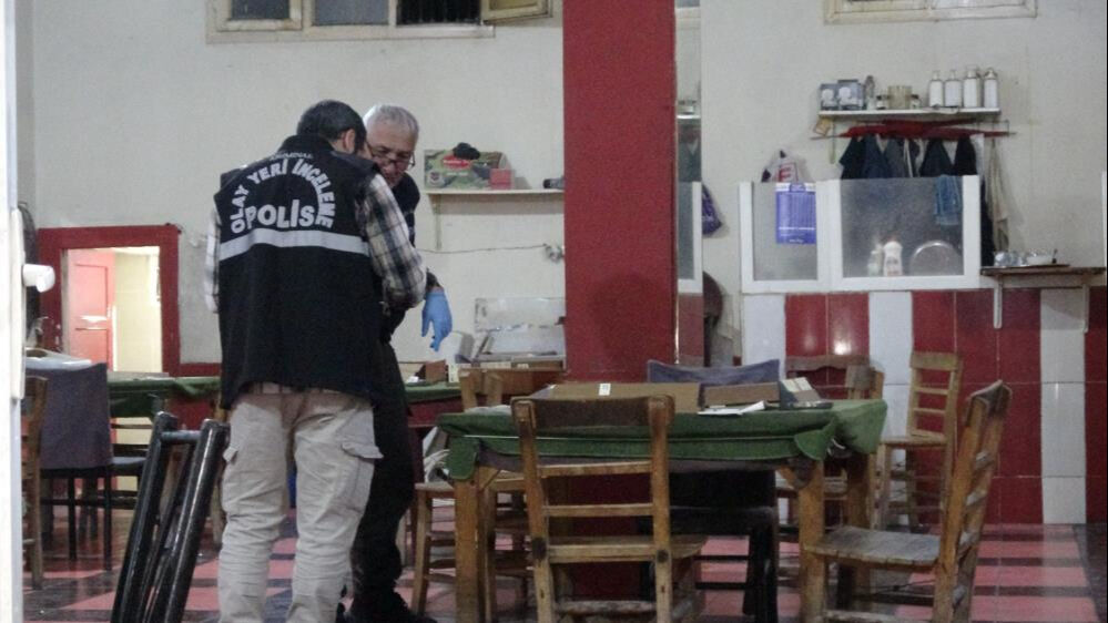 Adana'da korkunç olay! Okey masasında öldürüldüler... - 2. Resim