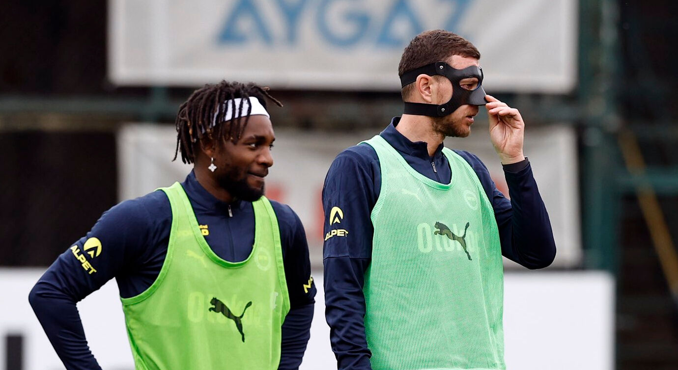 Fenerbahçe, Bodrum FK maçı hazırlıklarını sürdürdü! Dzeko maskeyle idmana katıldı - 2. Resim