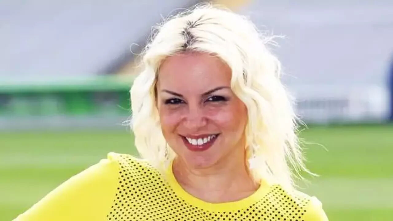 Kariyerinin zirvesinde müziği bırakıp oraya yerleşmişti! Ayça Tekindor sebebini yıllar sonra açıkladı - 2. Resim