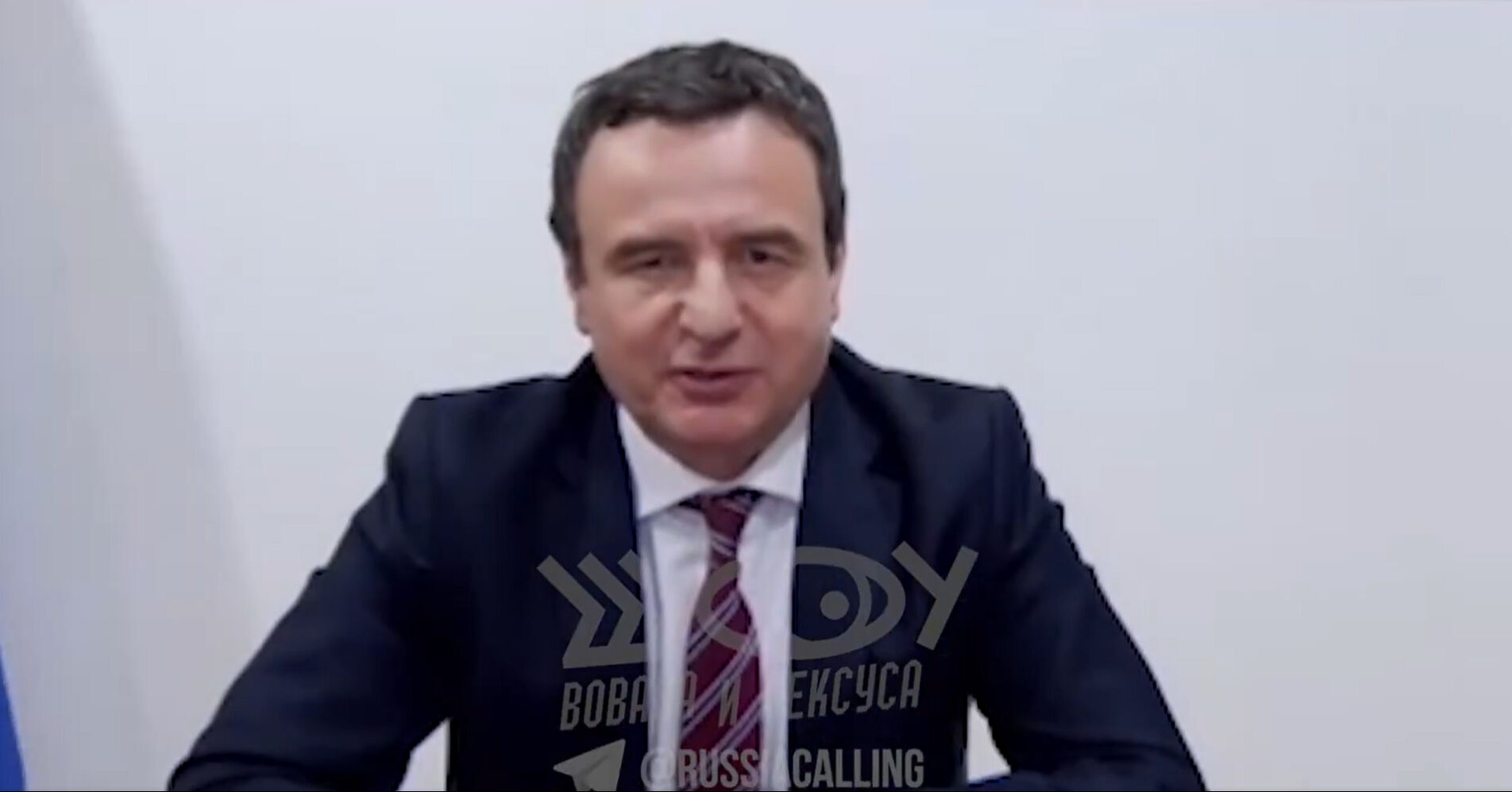 Rus komedyenler, kendilerini Letonya Cumhurbaşkanı olarak tanıtıp Kosova Başbakanı ile görüştü Rus komedyenler, kendilerini Letonya Cumhurbaşkanı olarak tanıtıp Kosova Başbakanı ile görüştü - 1. Resim