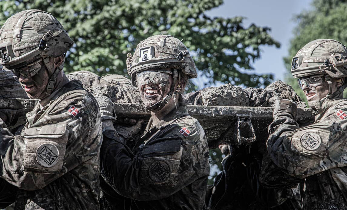 Savaş tehdidi kritik kararı getirdi! Zorunlu askerlik yaşı 2 yıl öne çekildi - 2. Resim