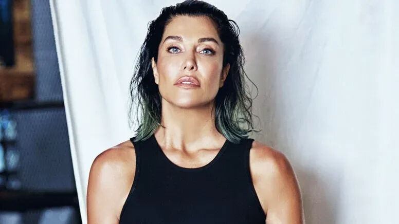 Deniz Akkaya'nın kızı Ayşe Önbilgin'e hapis cezası! Deniz Akkaya'nın kızı Ayşe Önbilgin'e hapis cezası! - 1. Resim