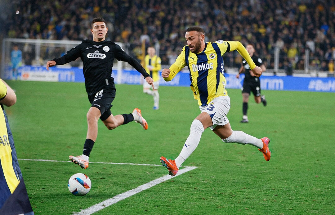 Fenerbahçe'de Cenk Tosun skandalı! Yatan transferin perde arkası aralandı Fenerbahçe'de Cenk Tosun skandalı! Yatan transferin perde arkası aralandı - 3. Resim