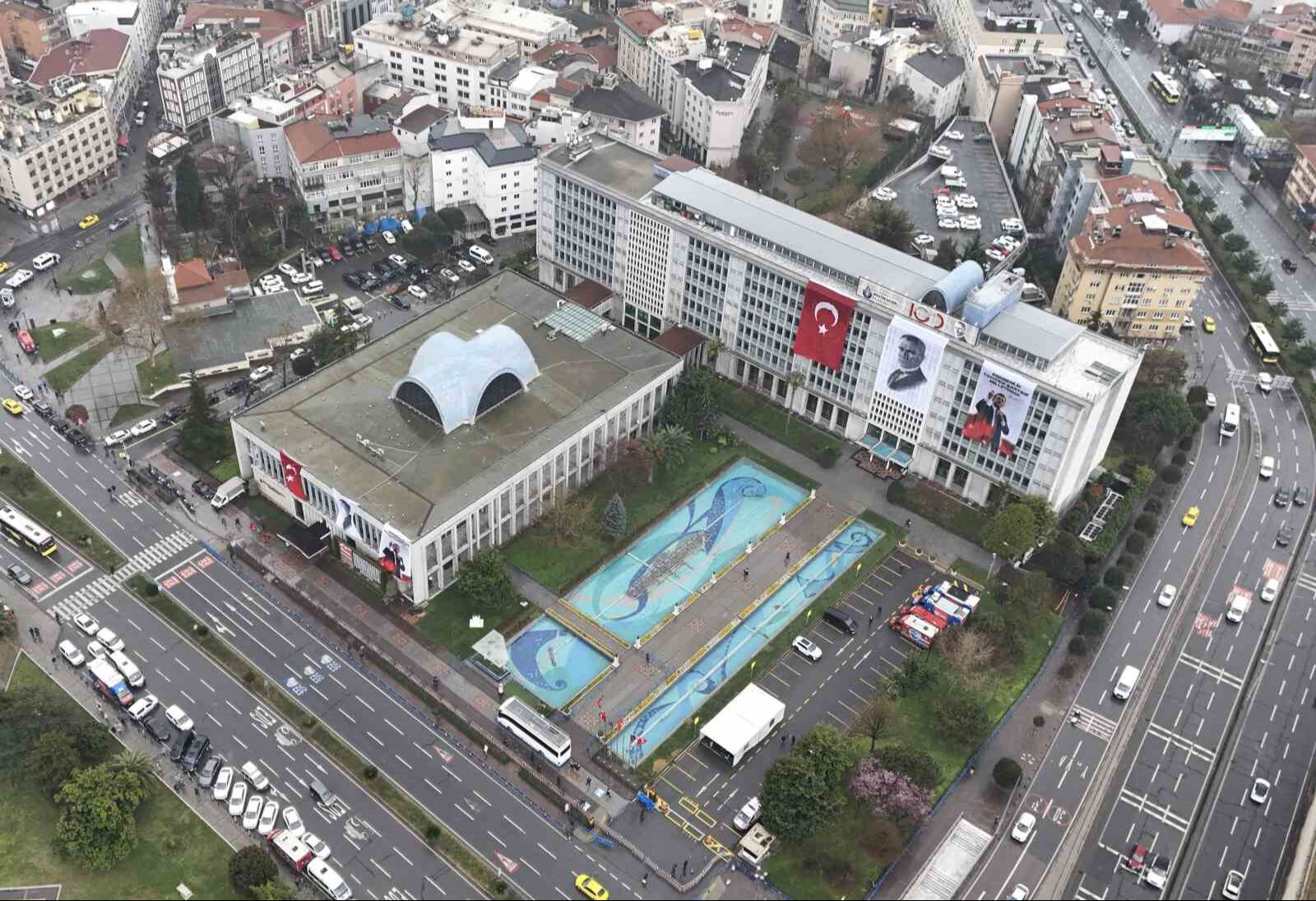İBB'deki yolsuzluk soruşturmasında yeni dalga! 14 kişiye ait 12 şirkete el konuldu - 1. Resim