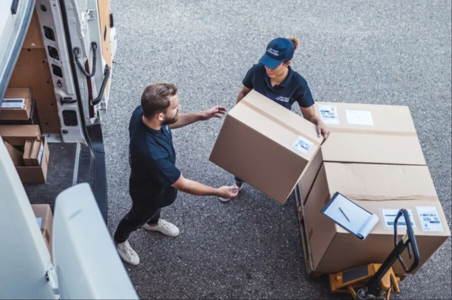 Kargo şirketleri bayramda çalışıyor mu, açık mı? Kargoların arefe ve bayram çalışma saatleri sorgulanıyor - 1. Resim