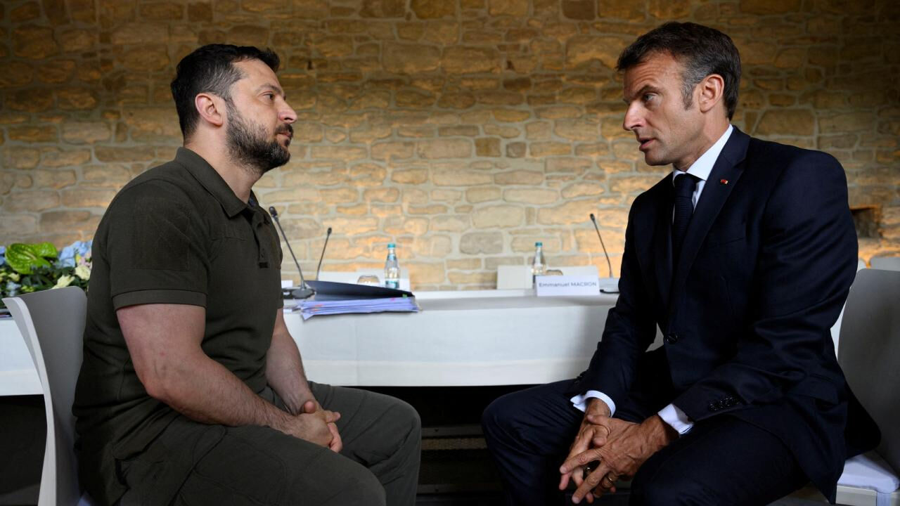 Macron'dan  Macron'dan