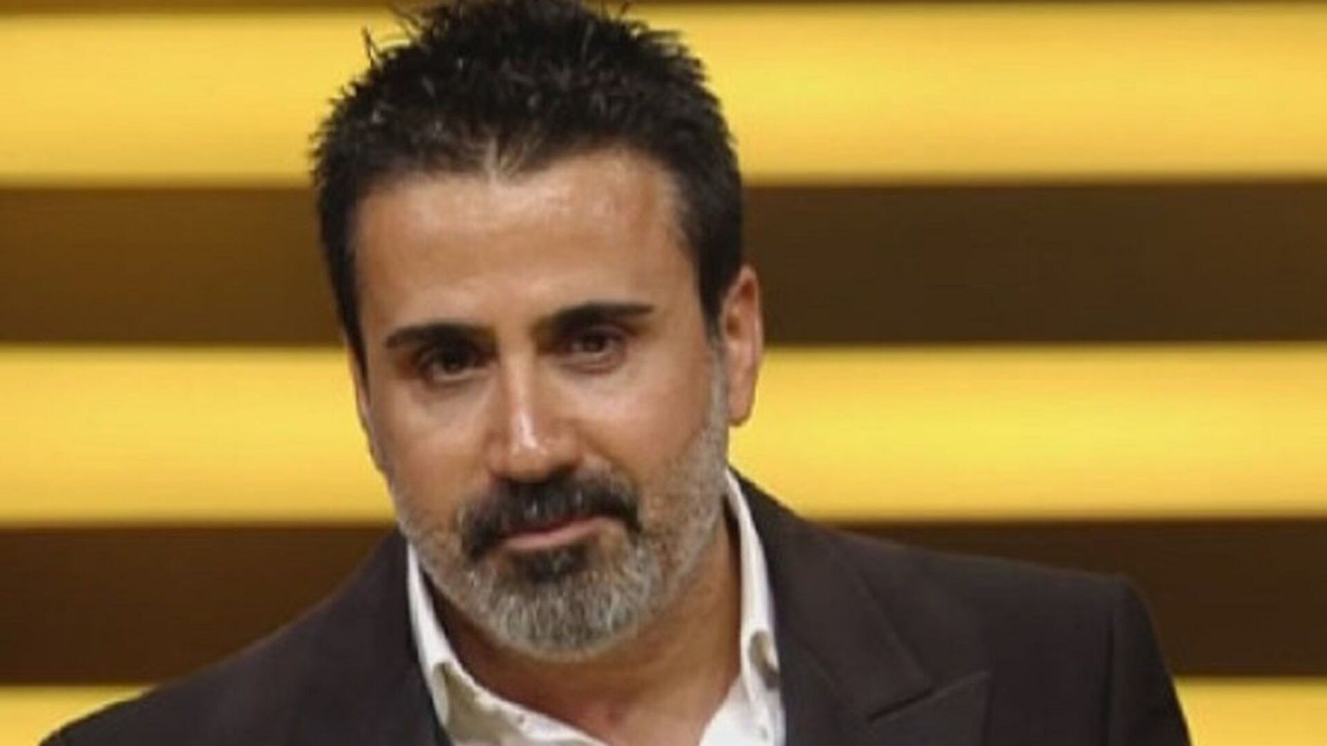 Servetiyle gündemdeydi... Şarkıcı Emrah'ın bayramda kazanacağı ücret şoke etti - 1. Resim