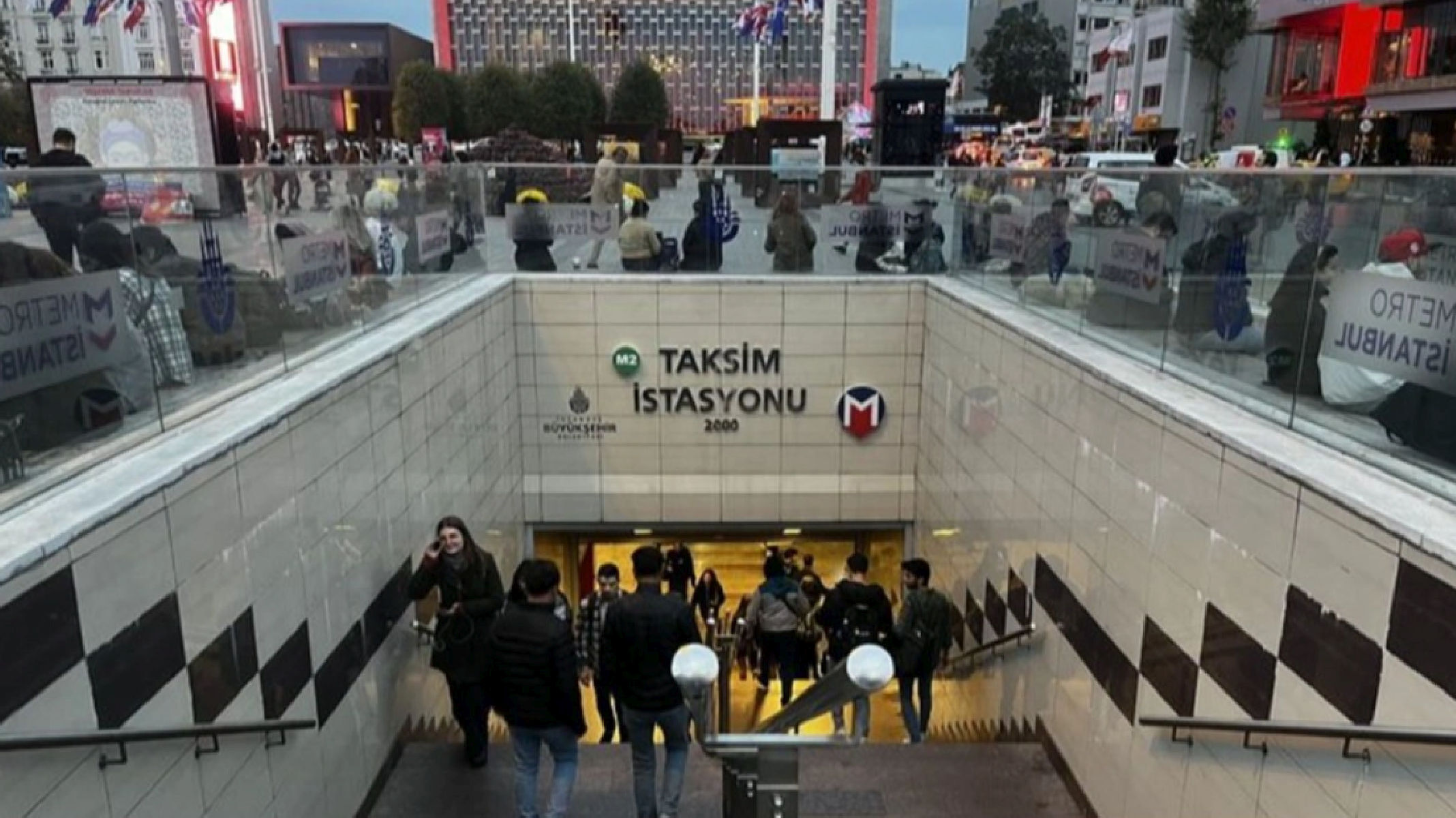 Şişhane metrosu kapalı mı, metrolar açıldı mı? Metro istasyonları son durum merak ediliyor - 1. Resim