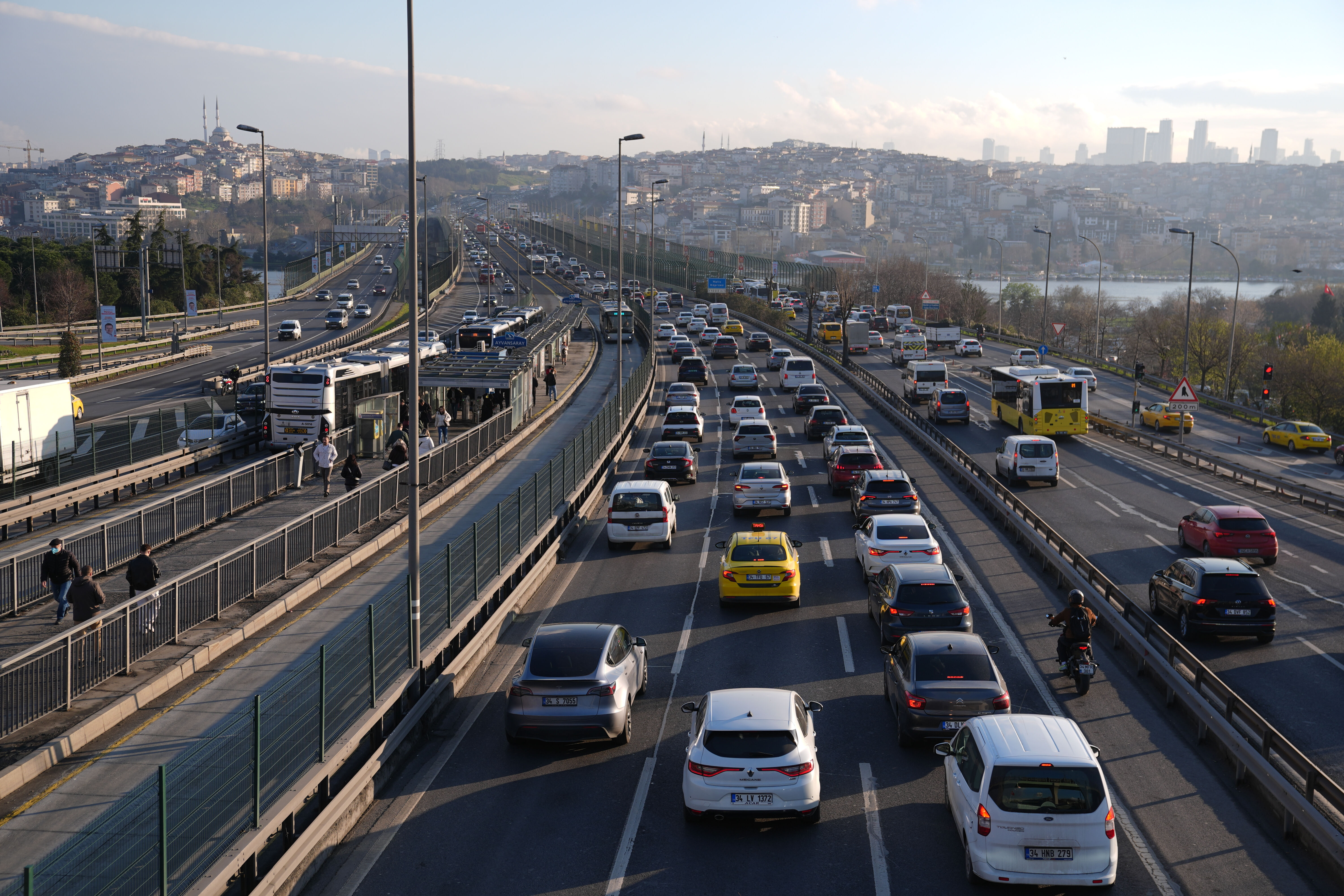 Trafik cezaları katlandı: Yola çıkmadan bir kez daha düşünün! 25 bin liradan 250 bin liraya fırladı - 8. Resim