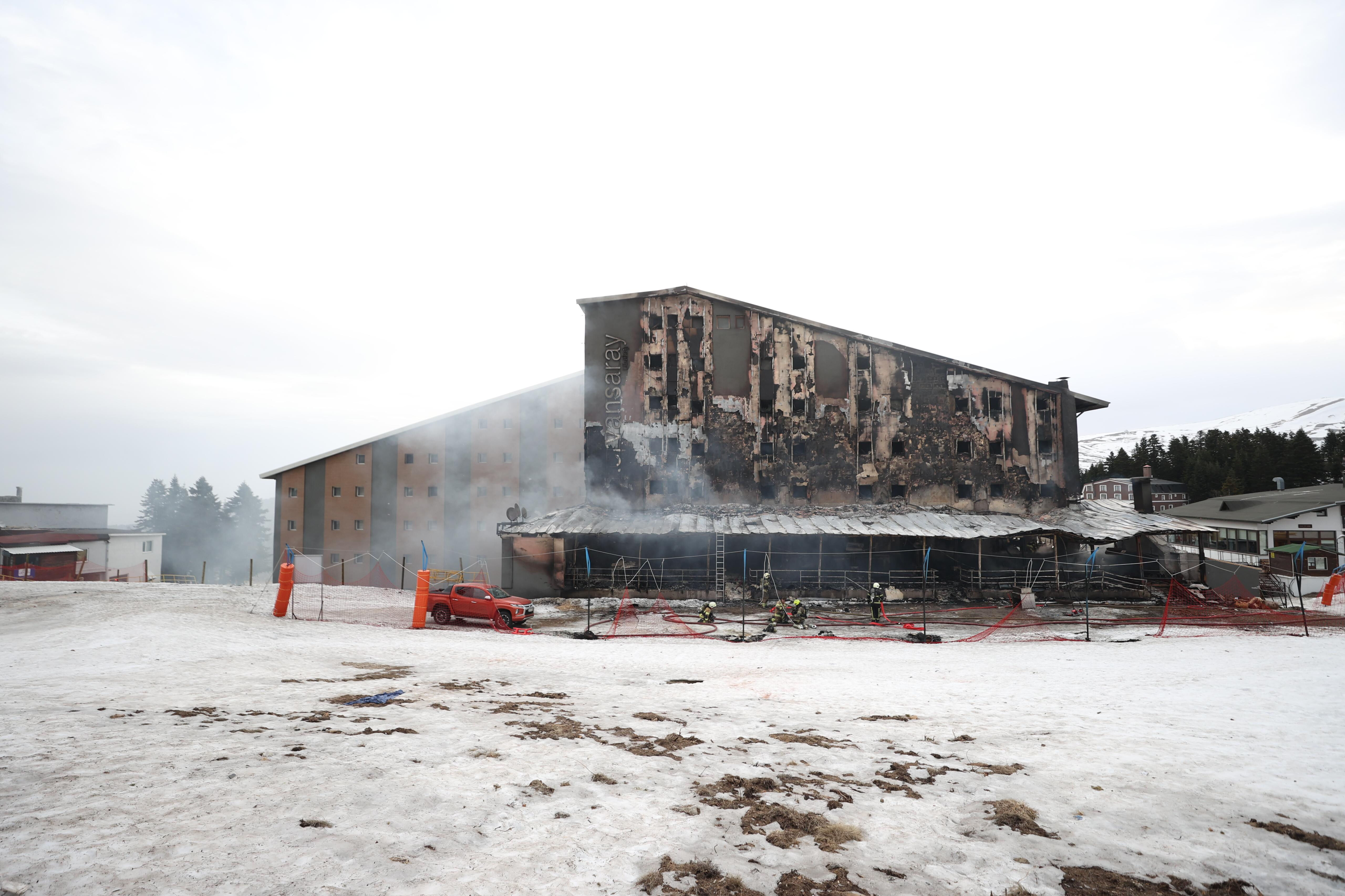 Uludağ'daki yangında iki kişi can verdi: Milli sporcu Berkin Usta hayatını kaybetti - 3. Resim