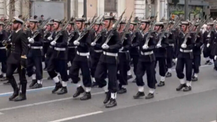 Yunan askerlerinin skandal görüntülerine MSB'den tepki - 1. Resim