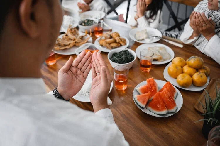 Arefe günü oruç tutulur mu? Ramazan Bayramı öncesi merak ediliyor Arefe günü oruç tutulur mu? Ramazan Bayramı öncesi merak ediliyor - 3. Resim