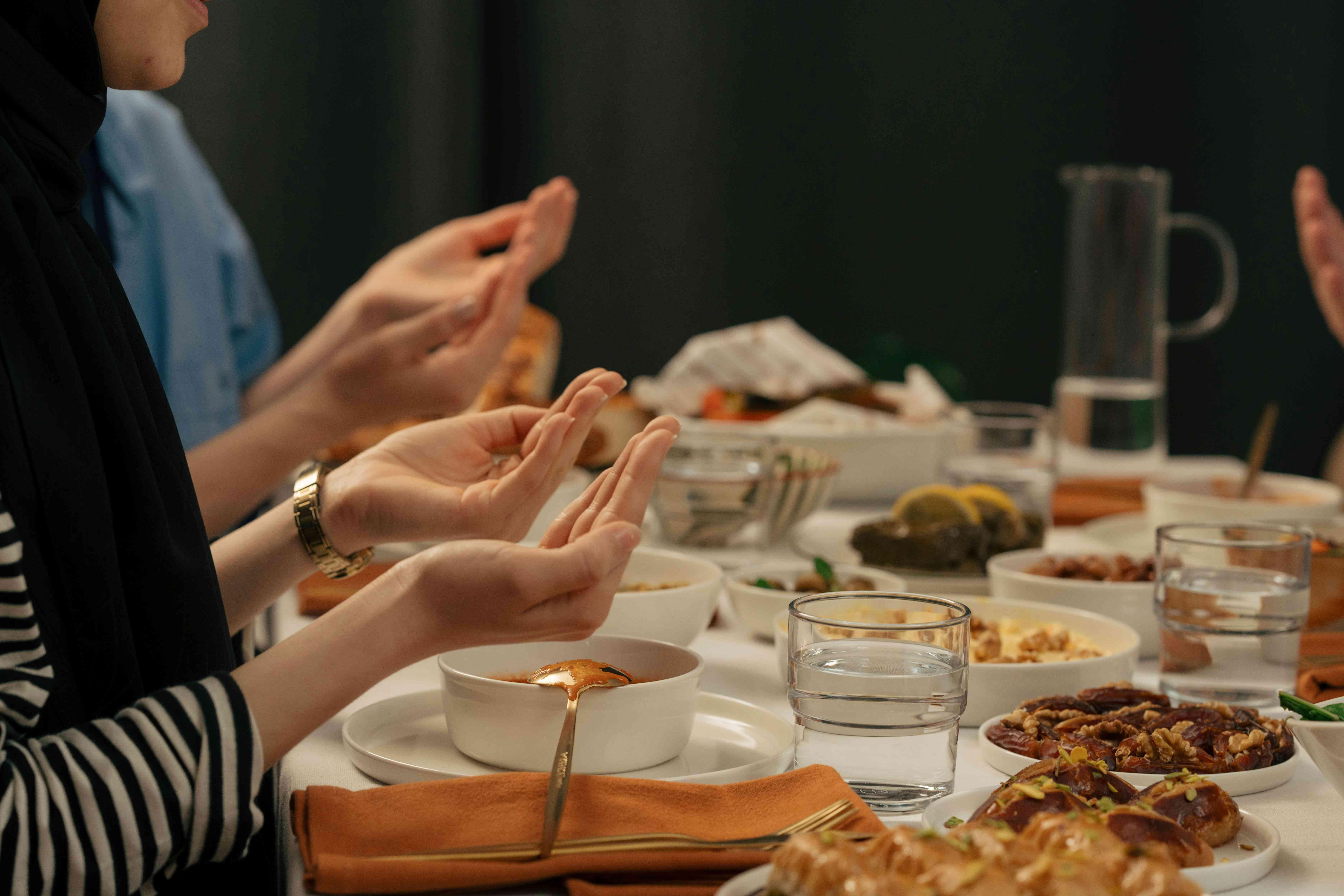 Arefe günü oruç tutulur mu? Ramazan Bayramı öncesi merak ediliyor Arefe günü oruç tutulur mu? Ramazan Bayramı öncesi merak ediliyor - 4. Resim