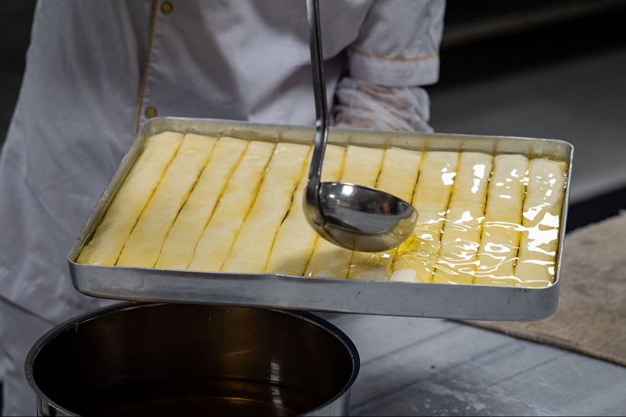 Baklava şerbetinin püf noktaları! Ustasdan altın tavsiyeler: Bayramda damak çatlatan lezzetin sırrı burada saklı! - 7. Resim