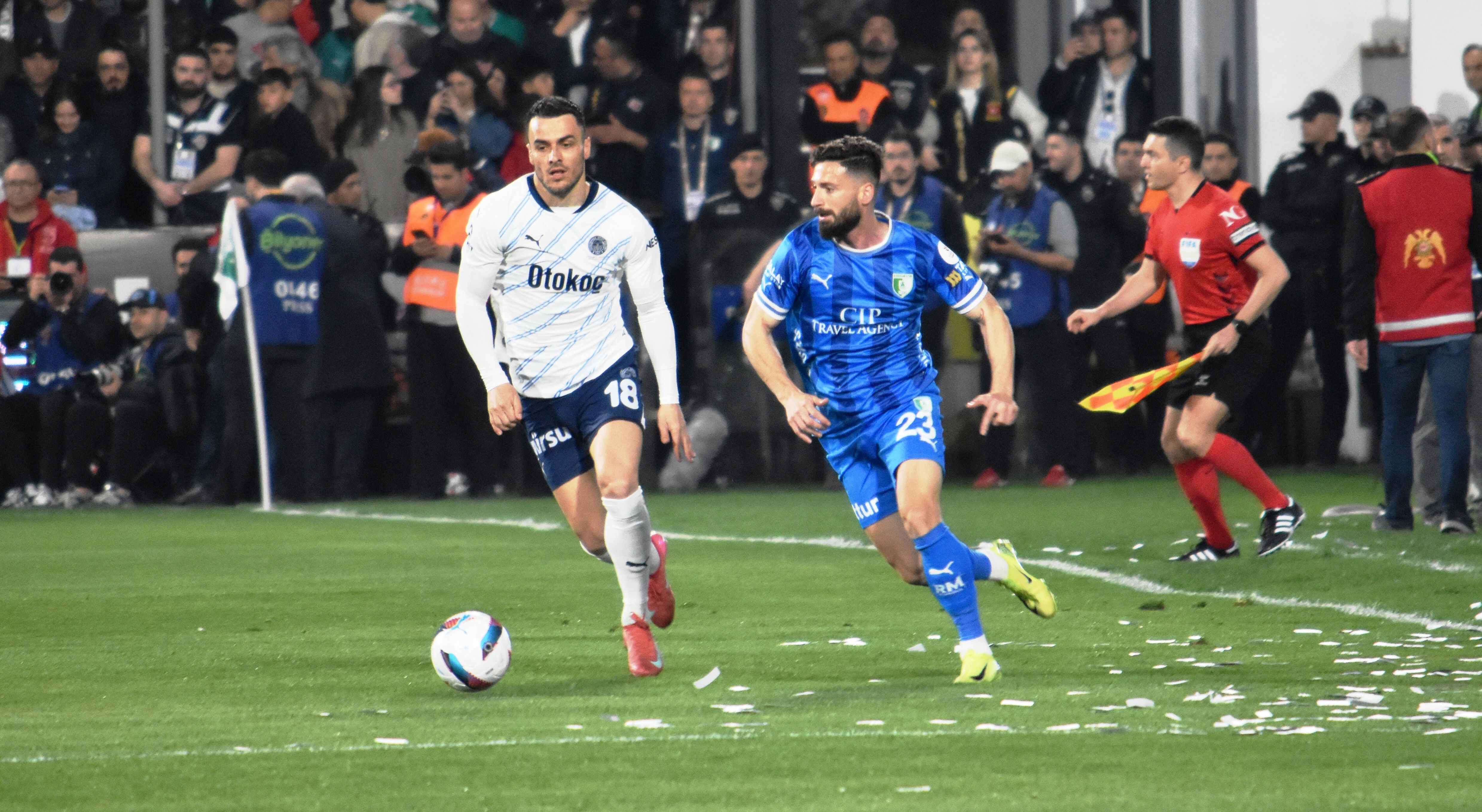 Fener'in Bodrum sefası! Kanarya, Bodrum FK'yı farklı yenip yara sardı CANLI ANLATIM | Sipay Bodrum FK - Fenerbahçe - 1. Resim