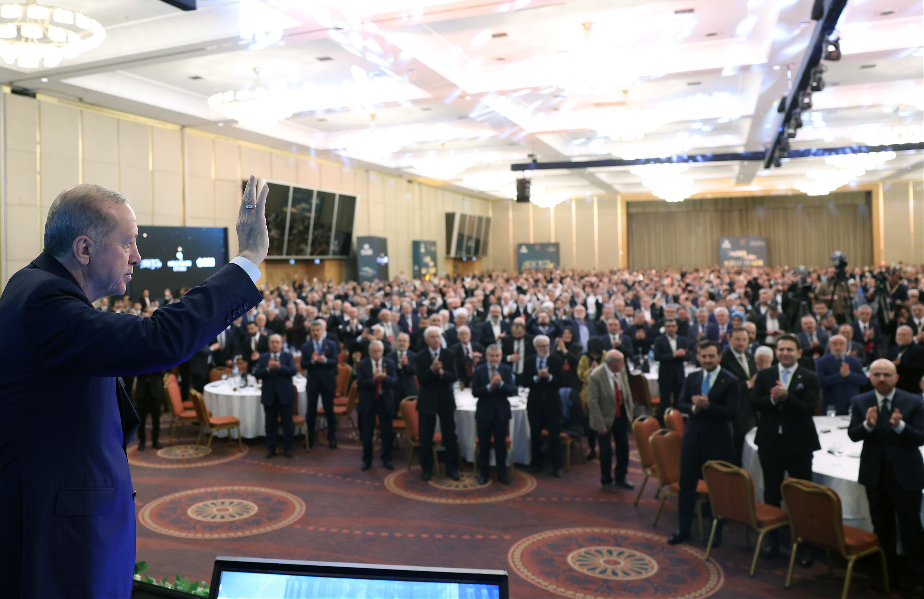 Cumhurbaşkanı Erdoğan'dan Türkiye'yi batıya şikayet eden Özel'e tepki: 