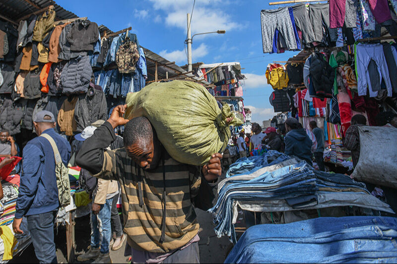 Her saniye bir kamyon kıyafet çöpe gidiyor! BM sıfır atık raporunda ürküten tablo - 4. Resim