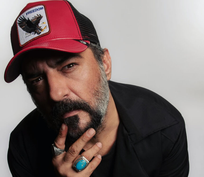 Ünlü oyuncudan korkutan haber! Apar topar ameliyat masasına yattı - 1. Resim