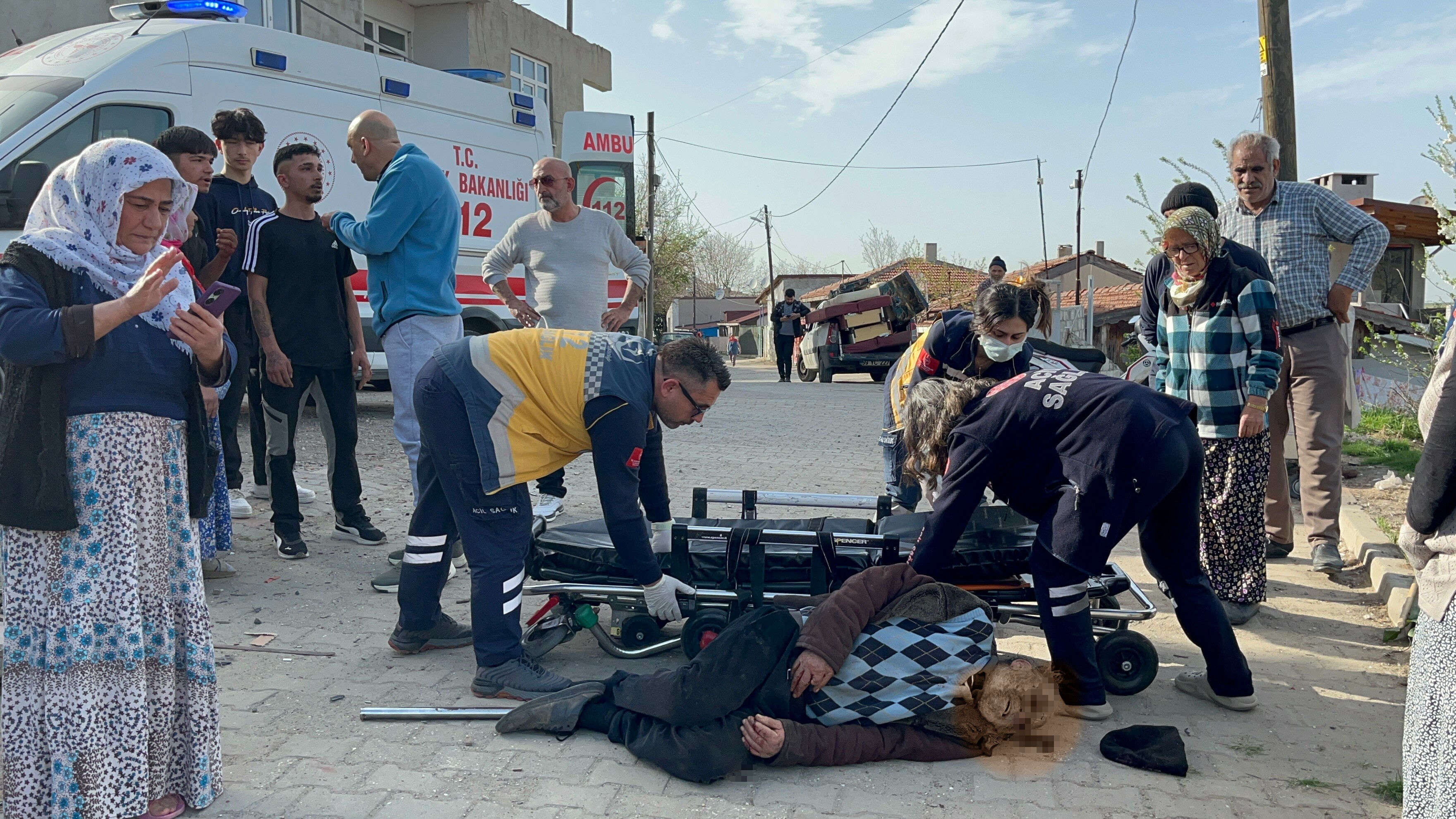 Vicdansızlığın bu kadarı! Alzheimer hastası yaşlı adama demir boruyla saldırdı - 2. Resim