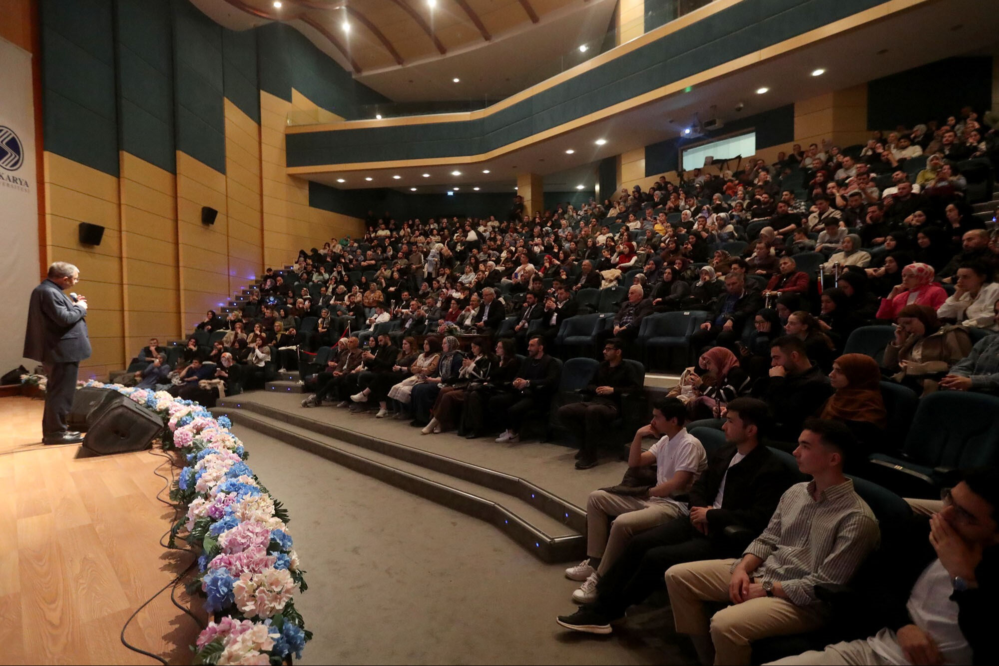 Yazar Hayati İnanç: Mal, mülk, makam hepsi gelip geçicidir Yazar Hayati İnanç: Mal, mülk, makam hepsi gelip geçicidir - 1. Resim