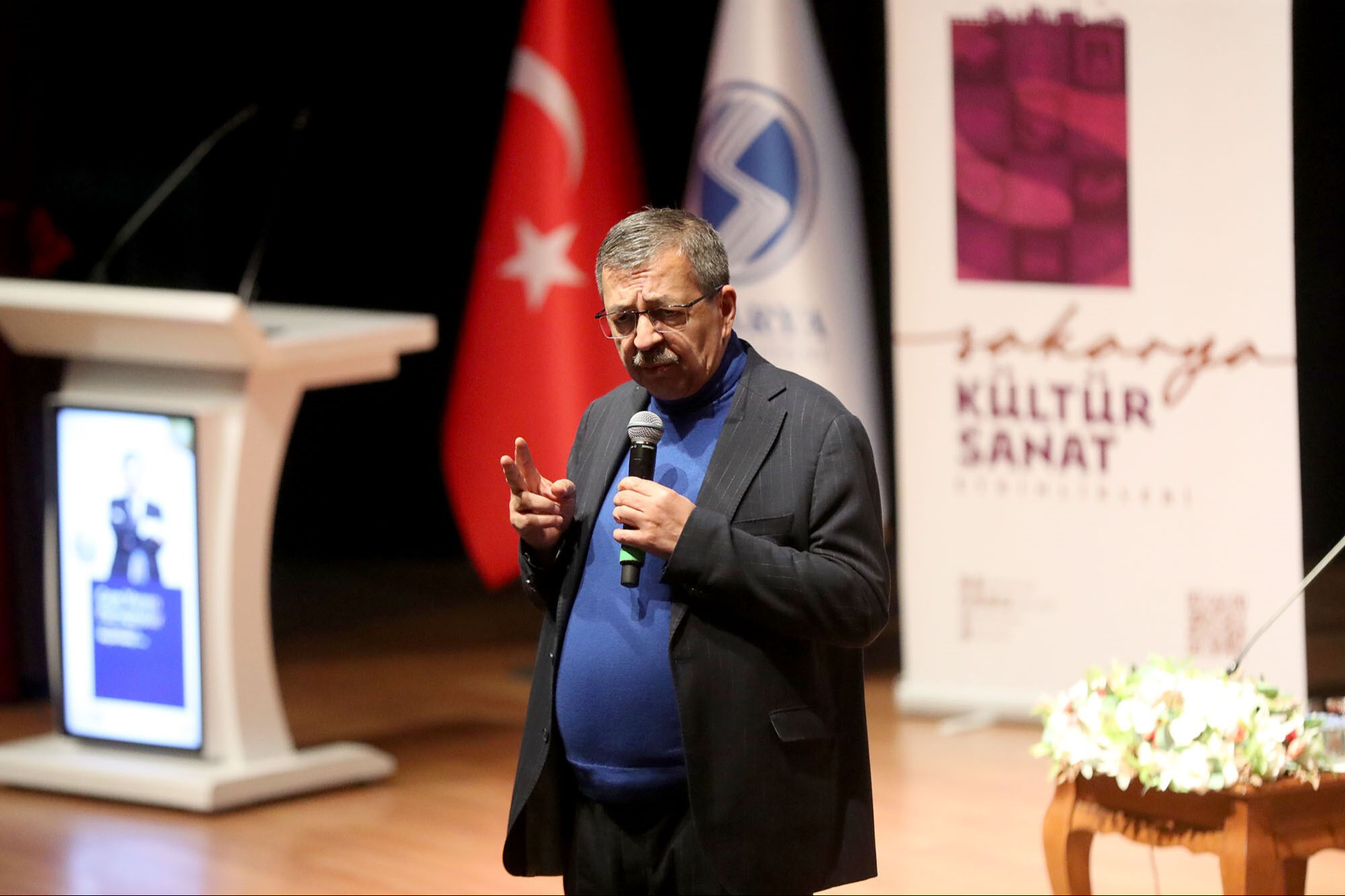 Yazar Hayati İnanç: Mal, mülk, makam hepsi gelip geçicidir Yazar Hayati İnanç: Mal, mülk, makam hepsi gelip geçicidir - 2. Resim