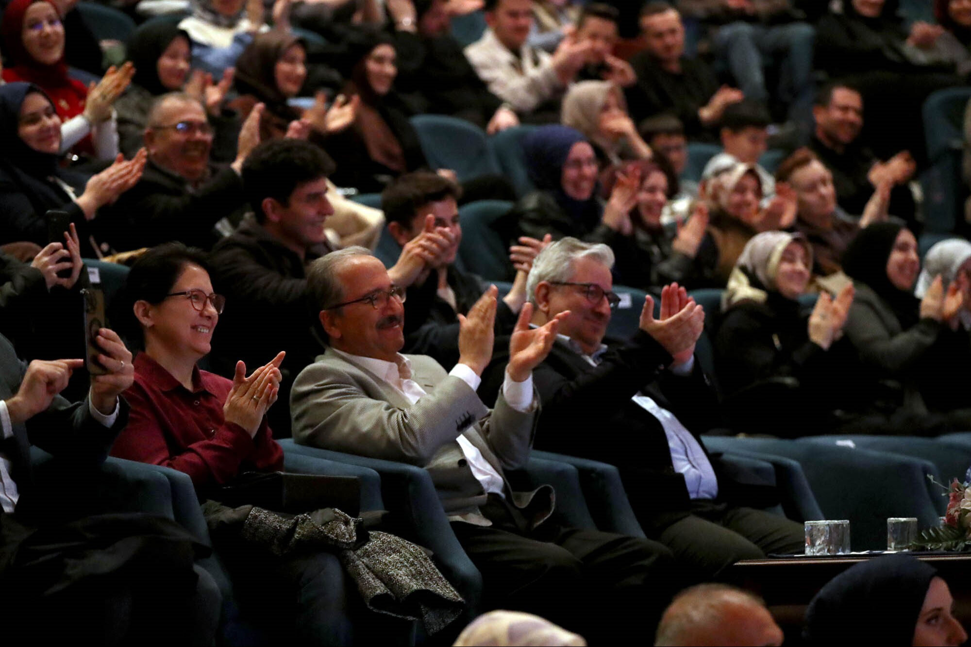 Yazar Hayati İnanç: Mal, mülk, makam hepsi gelip geçicidir Yazar Hayati İnanç: Mal, mülk, makam hepsi gelip geçicidir - 3. Resim