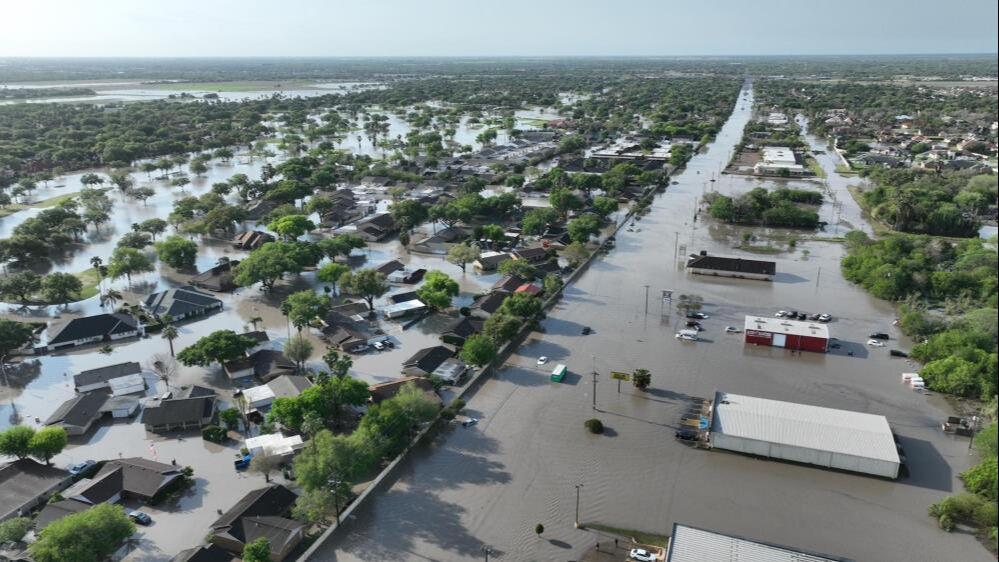 ABD-Meksika sınırında sel felaketi! 4 kişi hayatını kaybetti ABD-Meksika sınırında sel felaketi! 4 kişi hayatını kaybetti - 1. Resim