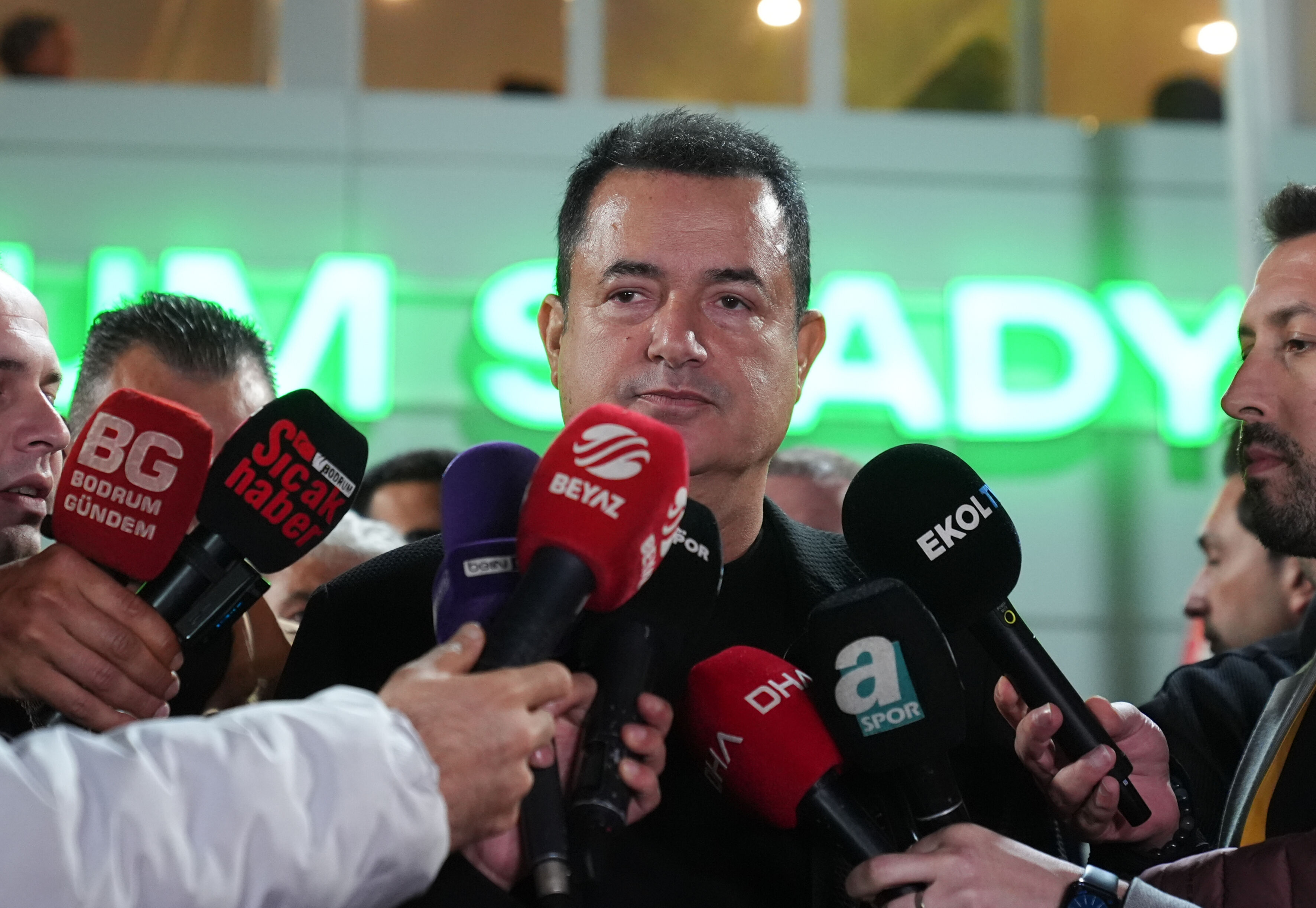 Acun Ilıcalı'dan flaş Beşiktaş - Galatasaray derbi hakem açıklaması - 1. Resim