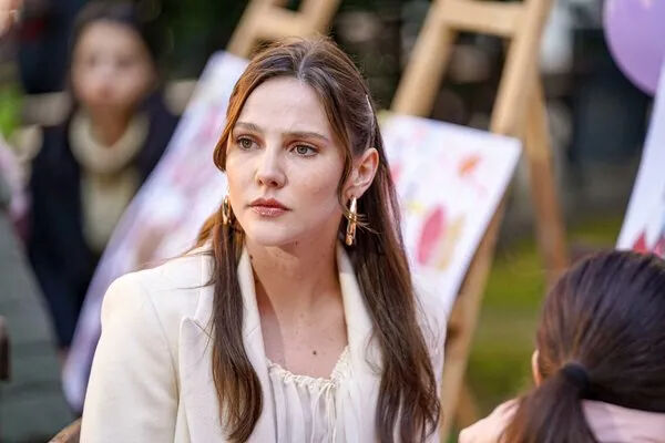 Bir Zamanlar İstanbul yeni bölüm ne zaman? Bir Zamanlar İstanbul 8. bölüm özeti - 2. Resim