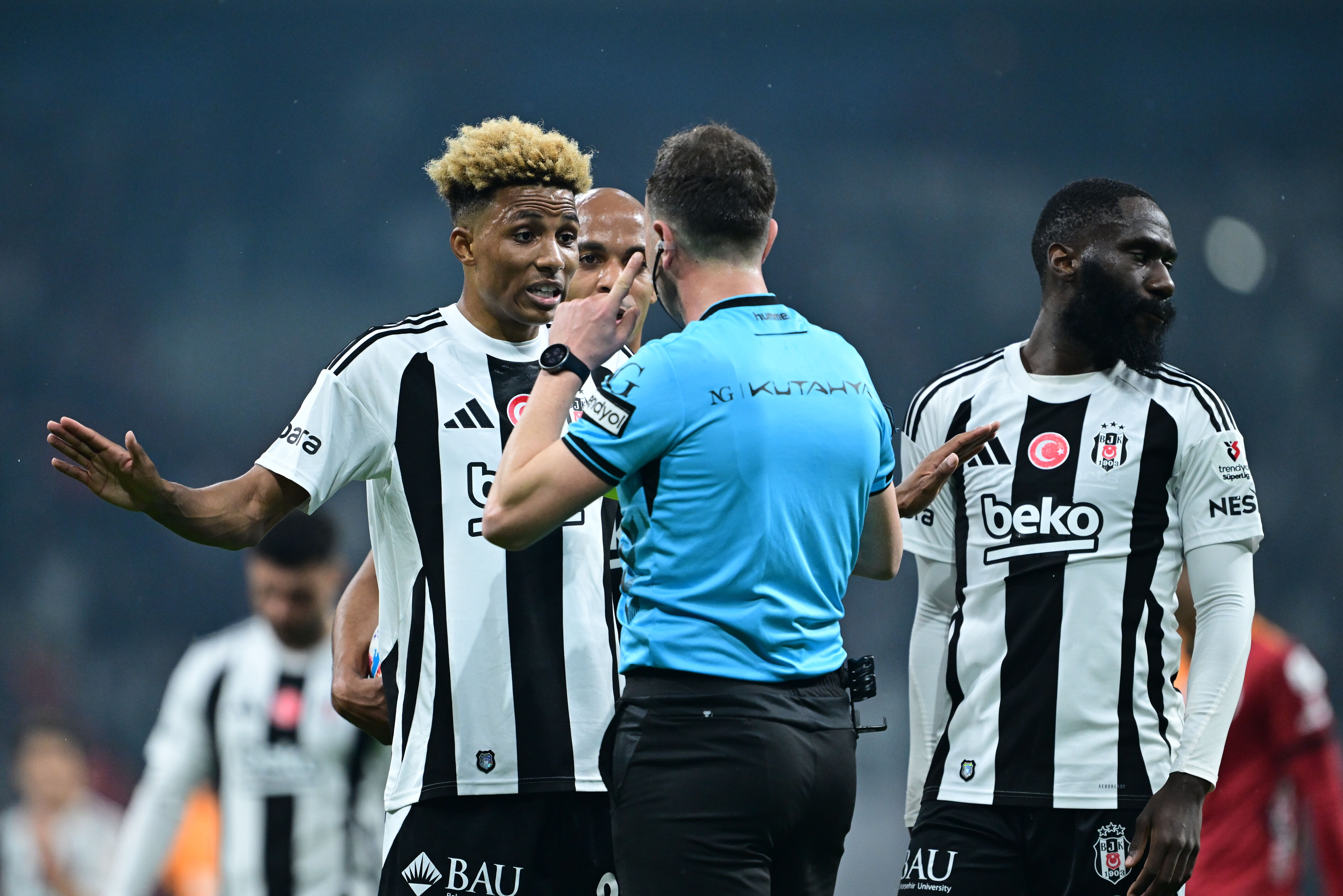 Urs Meier’den derbiye dair flaş yorum: 