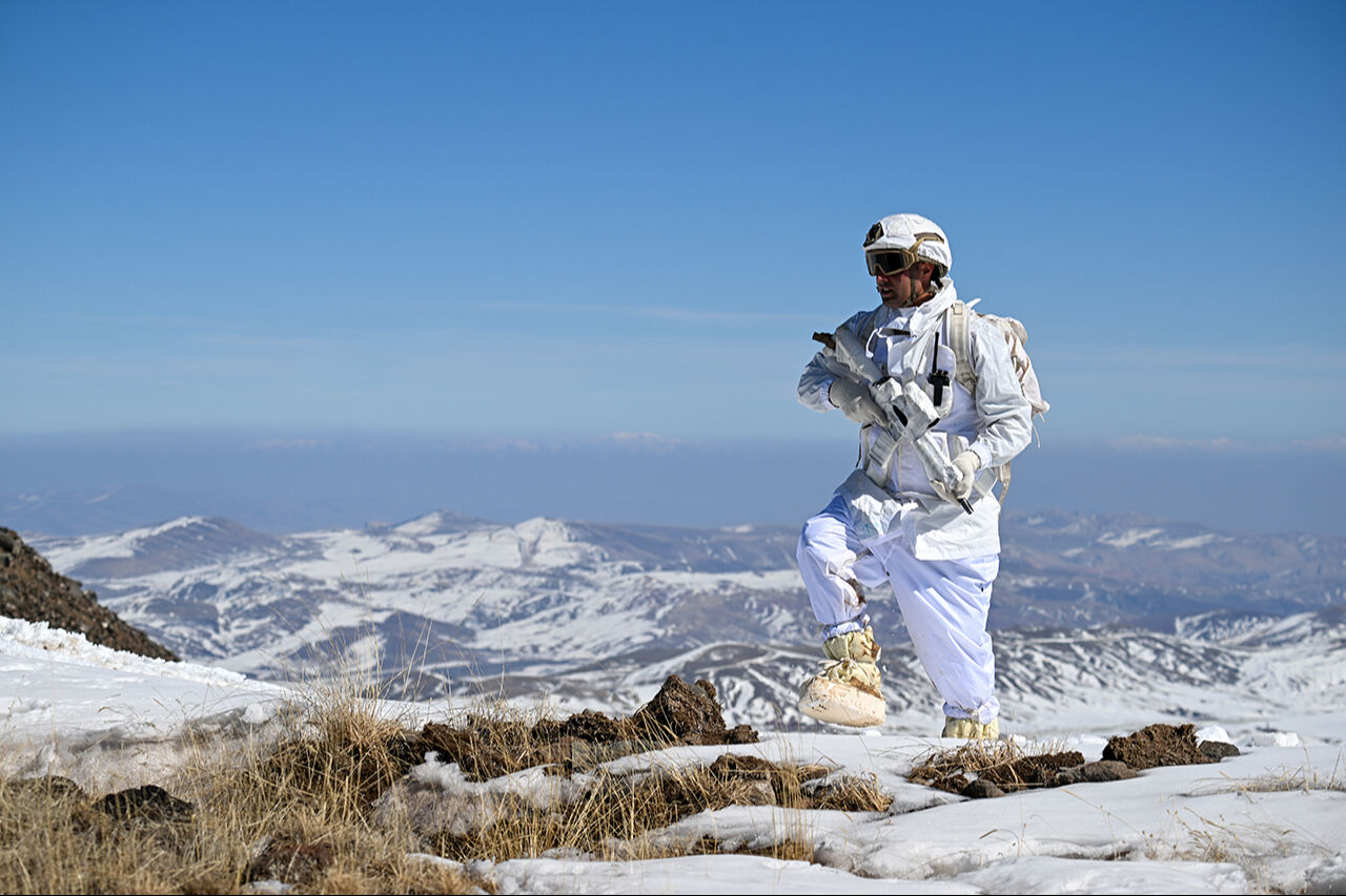 Tendürek Dağı'nda Ramazan Bayramı! Jandarma timleri 3 bin rakımda görev yapıyor - 5. Resim
